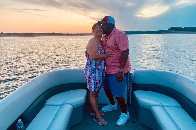 Austin Lake Travis Barge Crawl Bar Hopping Tour by Boat - Value check: is $100 worth it?