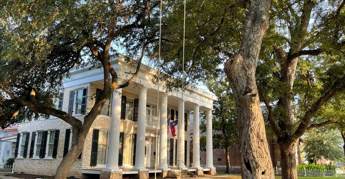 Austin: Neill-Cochran House Museum - Rotating exhibits: using art to expand the house story