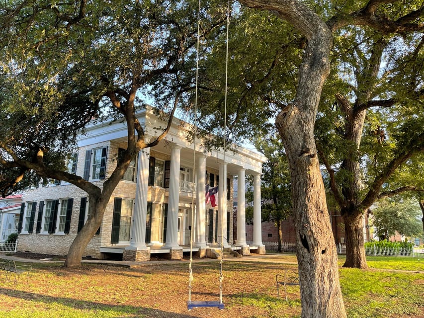 Austin: Neill-Cochran House Museum - Inside an 1856 residence: rooms, context, and what you’ll notice