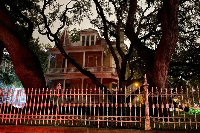 Austin's Famous Ghosts Smartphone Guided Audio App Walking Tour - Key Highlights Before You Go