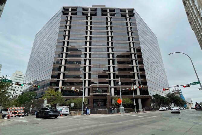 Austin's Famous Ghosts Smartphone Guided Audio App Walking Tour - Paramount Theatre: Old Hollywood Names and Stage Spirits