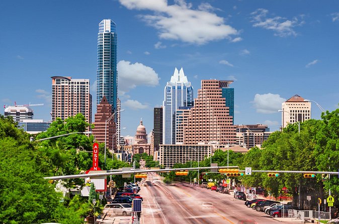Austin’s Treasures Private tour: A Heroic Downtown Discovery Walk - 2nd Street District: where the walk turns into your own choosing
