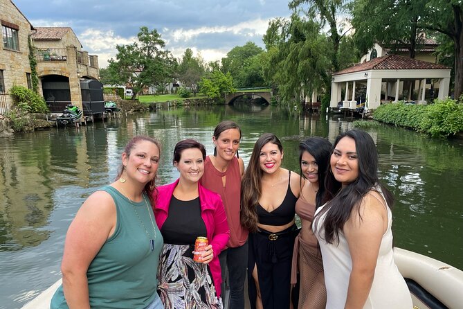 Boat Shuttle to Ski Shores - Scenic Water Taxi Tour - The Echelon and the luxury-lake look