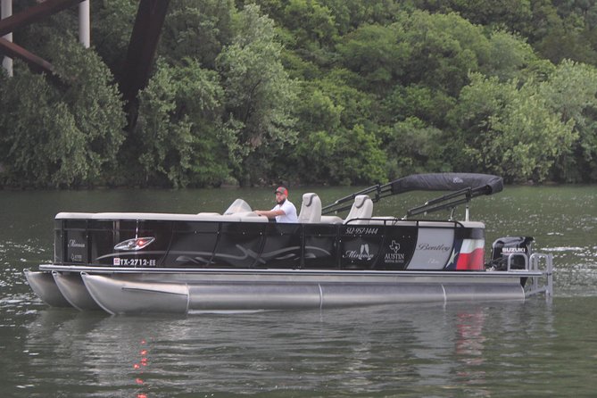 Boat Shuttle to Ski Shores - Scenic Water Taxi Tour - Pennybacker Bridge and the Austin skyline from the water