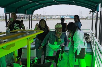 Lake Travis Party Boat and Swimming - The Mama Tried Boat: Comfort, Facilities, and a Real Floating Base
